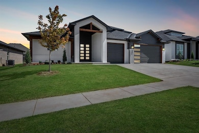 7121 NW 155th St, Edmond, OK 73013 - photo 3