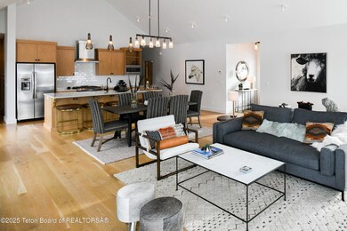 5 Living and Kitchen