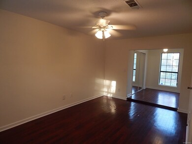 HUGE MASTER 27X10 2 WALK IN CLOSETS--BEAUTIFUL WOO