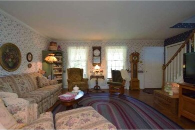 49 W Linfield Trappe Rd, Royersford, PA 19468 - photo 5