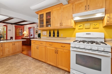 26 Coggeshall Rd, Gloucester, MA 01930 - photo 7