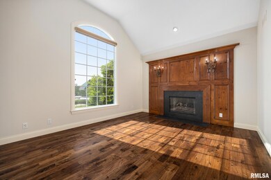 2233 W Augusta Dr, Dunlap, IL 61525 - photo 6