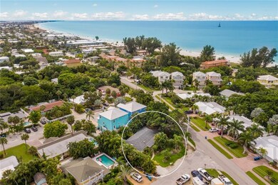 Ideal location!  A block to the beach!