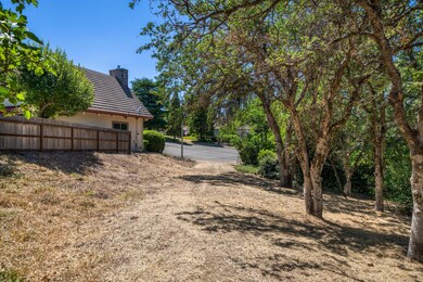 504 Seavy Ct, Redding, CA 96001 - photo 6