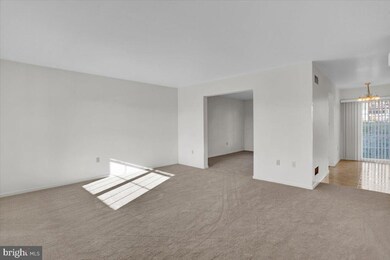 1012 Georgetown Dr, Reading, PA 19605 - photo 4