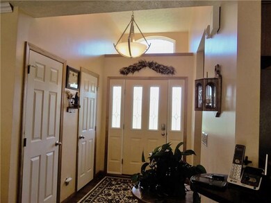 Inviting foyer with 2 large closets
