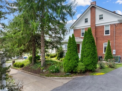 2101 Jefferson St, Bluefield, WV 24701 - photo 6