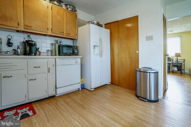 1825 5th Ave, Folsom, PA 19033 - photo 7