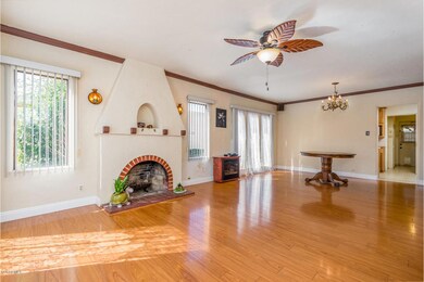 559 Coronado St-006-006-Living Area-MLS_