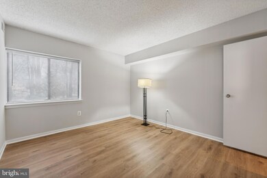 The Pines of Leisure World unit 1125, Silver Spring, MD 20906 - photo 6
