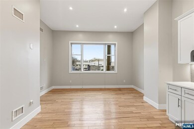 12 Dempsey Ave unit A, Edgewater, NJ 07020 - photo 6