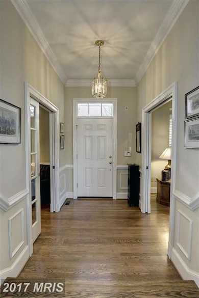 9417 Turnberry Dr, Potomac, MD 20854 - photo 3