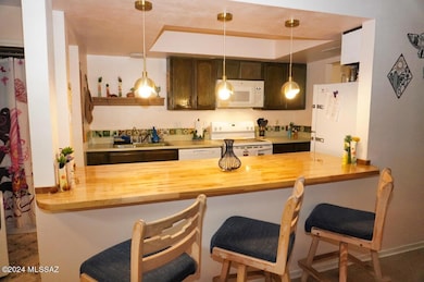 bar into kitchen