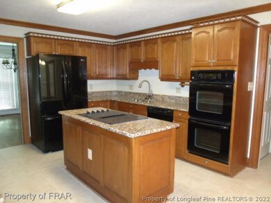 4747 Flintcastle Rd, Fayetteville, NC 28314 - photo 4