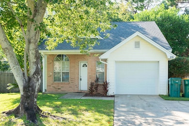 69 7th St, Shalimar, FL 32579 - photo 2