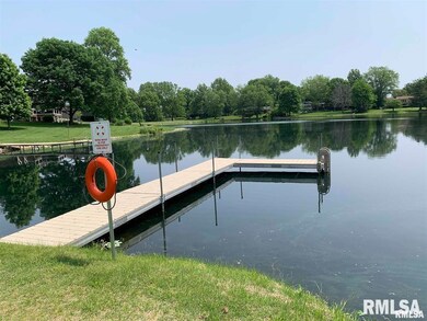 101 James Ln, Jacksonville, IL 62650 - photo 4