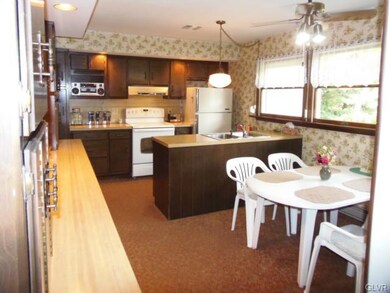 1035 Copella Rd, Bath, PA 18014 - photo 5