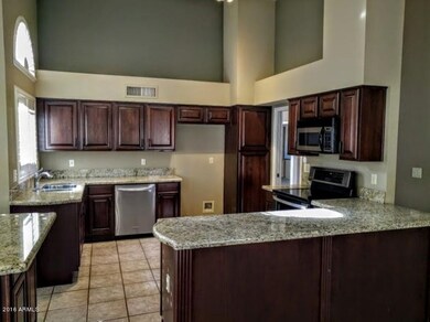 221 W Knox kitchen