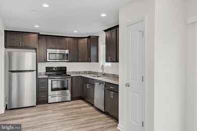 407 Valor Way, Red Lion, PA 17356 - photo 6