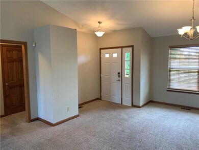 9886 Commonwealth Dr, Fishers, IN 46038 - photo 5