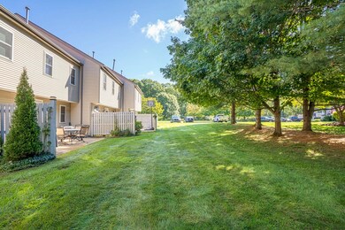 52 Willow Pond Dr, Rockland, MA 02370 - photo 5