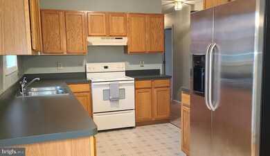 282 Moonlight Ln, Martinsburg, WV 25404 - photo 5