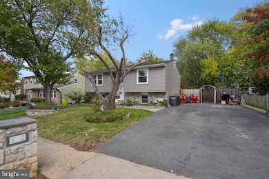 102 N Garfield Rd, Sterling, VA 20164 - photo 3