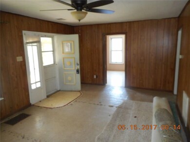 2811 E 16th St, Muncie, IN 47302 - photo 5