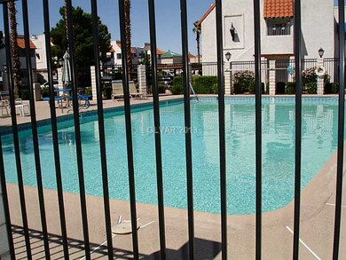 Swimming Pool/Hot Tub/Sauna.