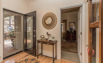 002_Foyer