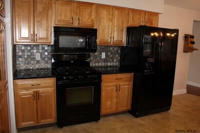 22 North St, Delmar, NY 12054 - photo 7