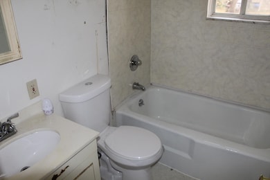 1314 Pinehurst Ave, Flint, MI 48507 - photo 5