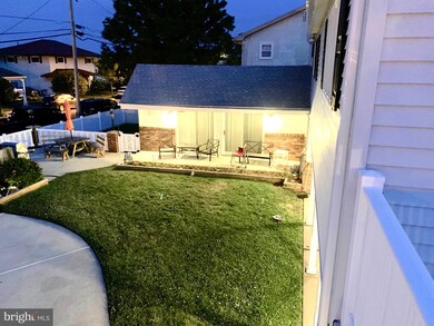 9101 Pacific Ave, Wildwood, NJ 08260 - photo 5