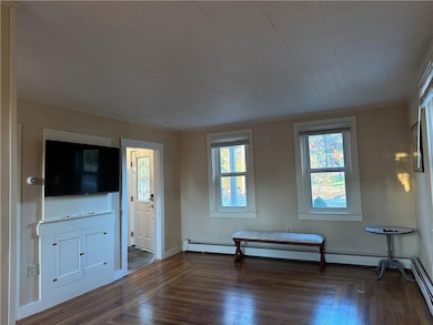 481 Oliphant Ln, Middletown, RI 02842 - photo 6