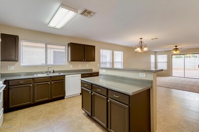 8452 E Navarro Cir unit 1, Mesa, AZ 85209 - photo 3