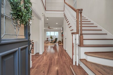 871 Fisher St, Houston, TX 77018 - photo 4