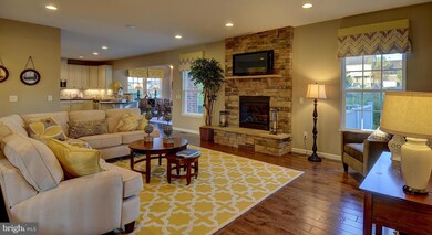 8203 Heraldry Dr, Severn, MD 21144 - photo 7