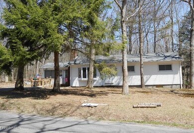 524 Rowland Rd, Greeley, PA 18425 - photo 4