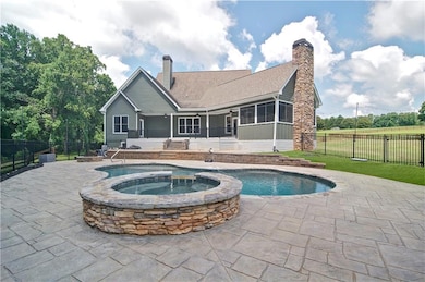 Firepit, Stone Patio