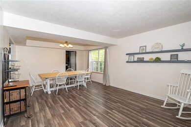 9907 Cranberry Cir, Fishers, IN 46038 - photo 5