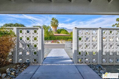 2002 S Bobolink Ln, Palm Springs, CA 92264 - photo 4