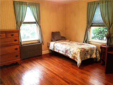 20 Erie St, Providence, RI 02908 - photo 6