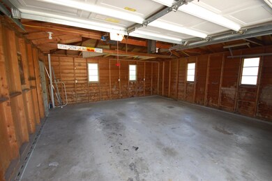 Garage Int