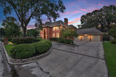 7210 Athlone Dr, Houston, TX 77088 - photo 4