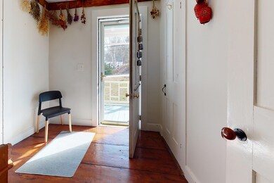 178-A-Haley-Road-Bedroom(2)