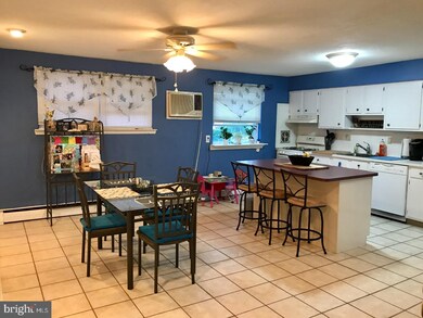 3807 Nedla Rd, Philadelphia, PA 19154 - photo 3