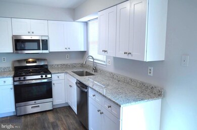 11659 Cosca Park Dr, Clinton, MD 20735 - photo 6