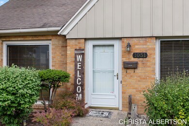 4-web-or-mls-1051 Short St NE Grand Rapi
