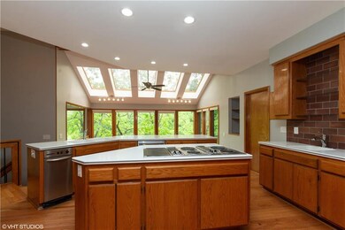 5615 Maurer Rd, Shawnee, KS 66217 - photo 6