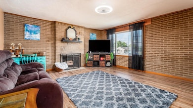 08-z 967 Mohican Ave003